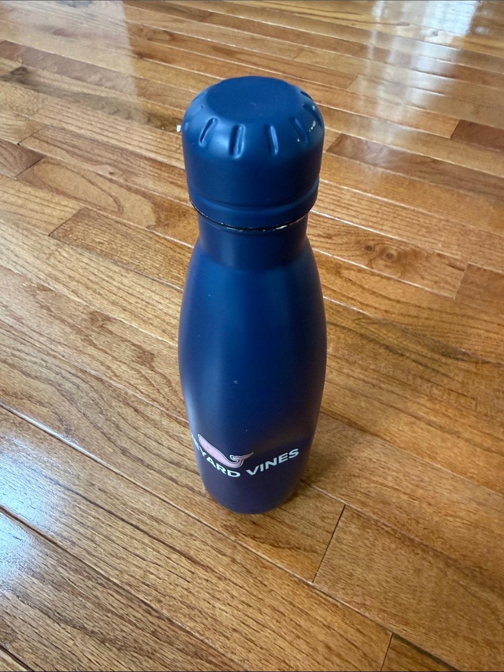 Vineyard Vines Deep Blue Insulated Bottle with Logo